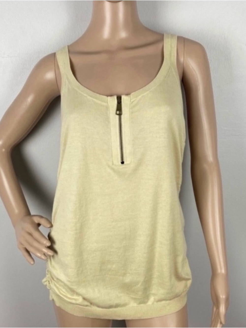 BURBERRY BRIT BEIGE SLEEVELESS ZIP-FRONT KNIT TOP - Picture 2 of 6